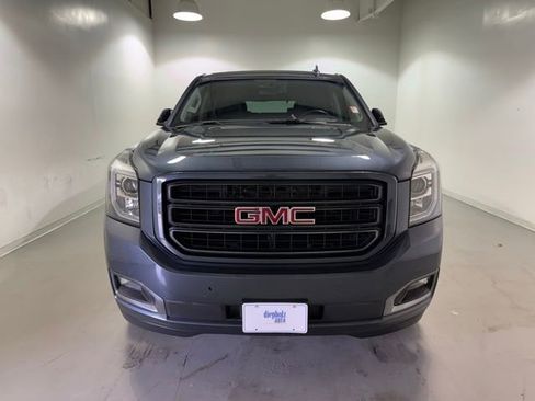 Used 2019 GMC Yukon SLT w/ Graphite Performance Edition AWD/4WD image 2