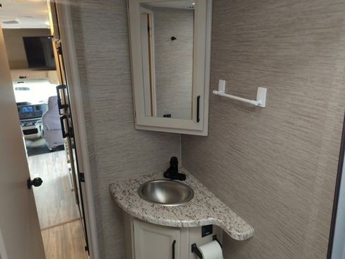 Used 2023 Ford E-450 and Econoline 450 Super Duty w/ Motorhome Prep Package image 15