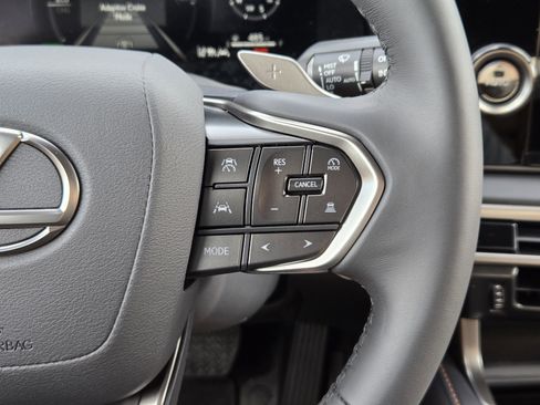 Certified 2026 Lexus RX 350h w/ Cold Area Package image 37