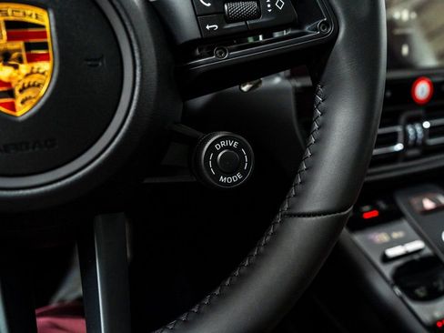 New 2026 Porsche Macan Turbo image 22