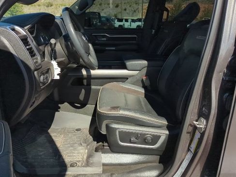 Used 2023 RAM 1500 Laramie AWD/4WD image 5