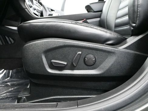 Used 2022 Ford Edge SEL w/ Convenience Package image 21