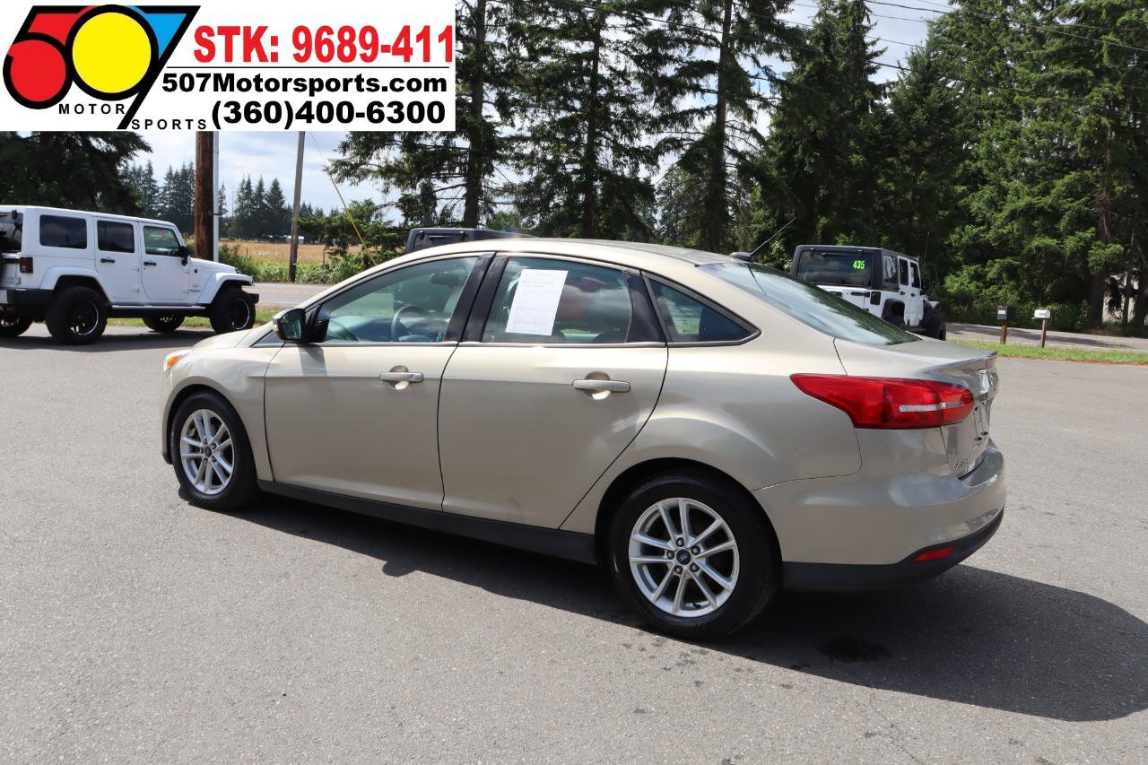 Used 2016 Ford Focus SE FWD image 5