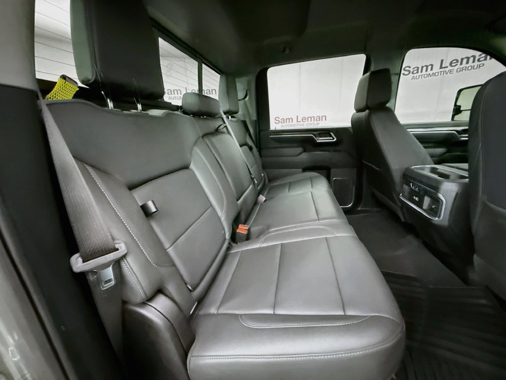 Used 2025 Chevrolet Silverado 3500 LTZ w/ LTZ Plus Package AWD/4WD image 29