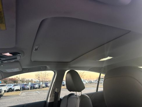 Certified 2022 Subaru Legacy Limited w/ Popular Package #2 image 9