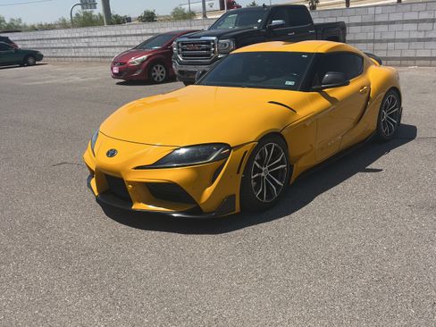 Used 2021 Toyota Supra w/ Safety & Technology Package RWD image 1