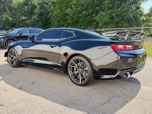 Used 2017 Chevrolet Camaro ZL1 RWD image 6