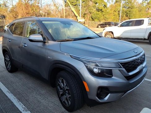 Used 2021 Kia Seltos EX image 1