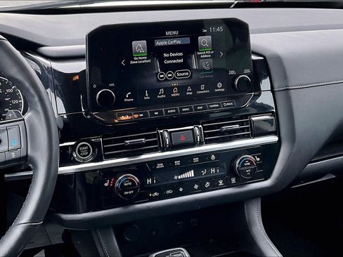 Used 2023 Nissan Pathfinder SL image 6