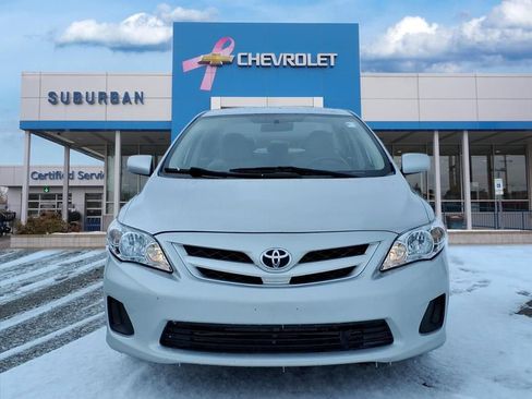 Used 2011 Toyota Corolla image 2
