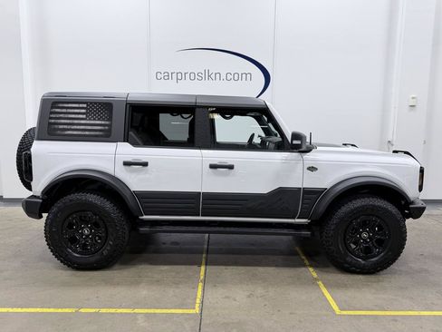 Used 2024 Ford Bronco Wildtrak AWD/4WD image 8