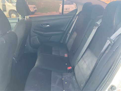 Used 2023 Nissan Sentra SR FWD image 4