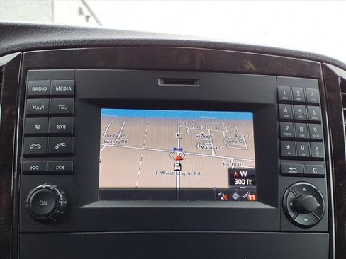 Used 2016 Mercedes-Benz Metris Passenger image 18