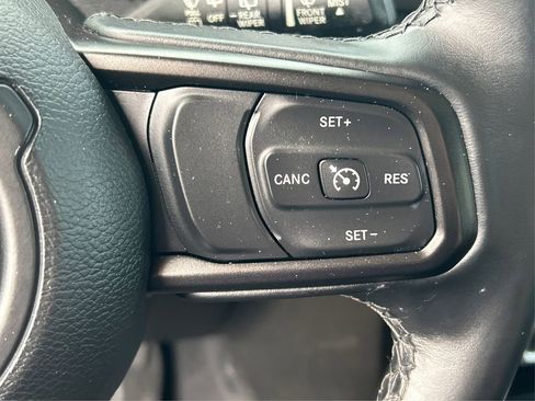 Certified 2019 Jeep Wrangler Unlimited Sport S image 31