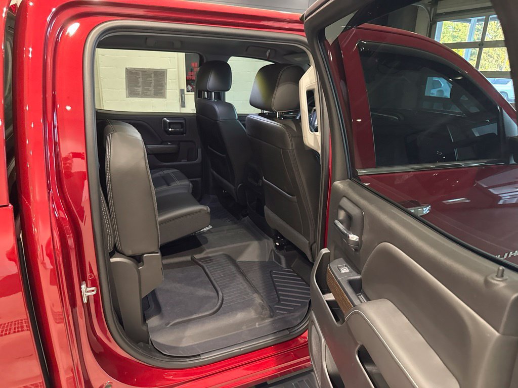 Used 2019 GMC Sierra 3500 Denali w/ Duramax Plus Package AWD/4WD image 17