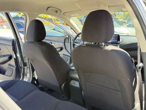 Used 2022 Nissan Sentra SV image 31