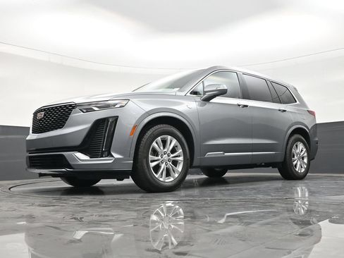 Used 2024 Cadillac XT6 Luxury FWD image 20