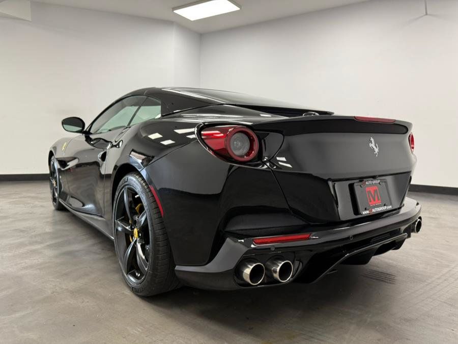 Used 2019 Ferrari Portofino RWD image 11