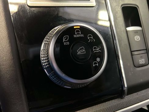Used 2023 Mitsubishi Outlander SE FWD image 22