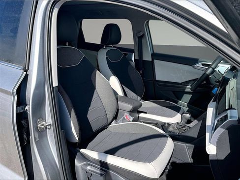 New 2026 Volkswagen Taos SE AWD/4WD image 13