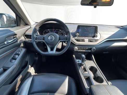 Used 2020 Nissan Altima 2.5 SR FWD image 12