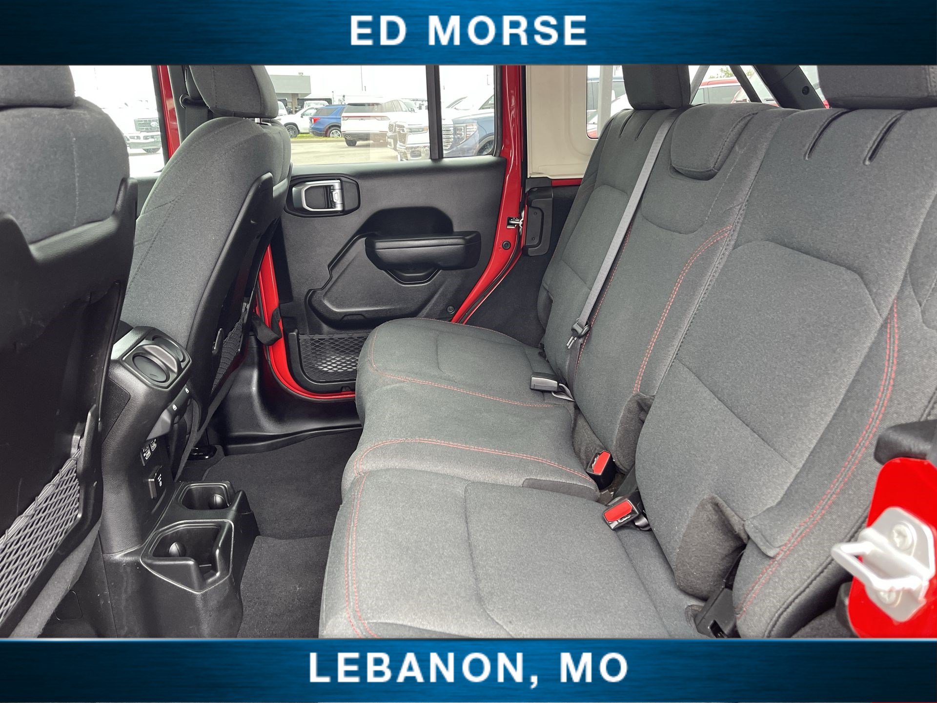 Used 2025 Jeep Wrangler Unlimited Rubicon AWD/4WD image 23