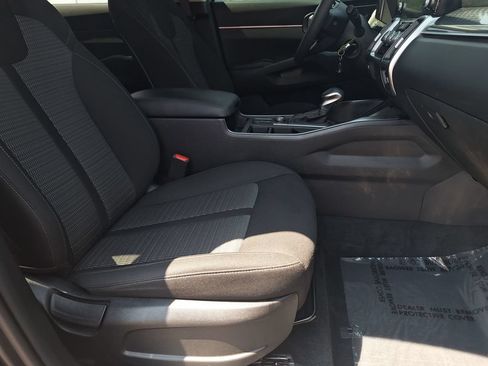Used 2023 Kia Sorento LX AWD/4WD image 25