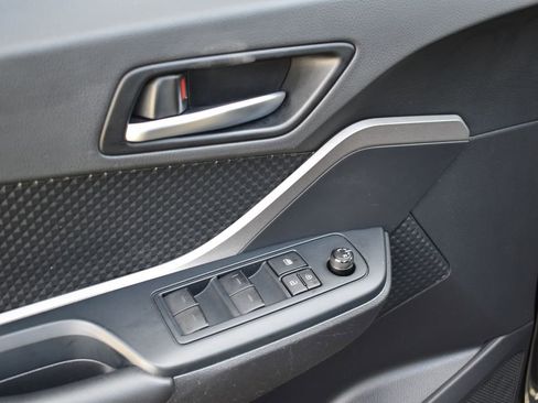 Used 2021 Toyota C-HR LE image 26