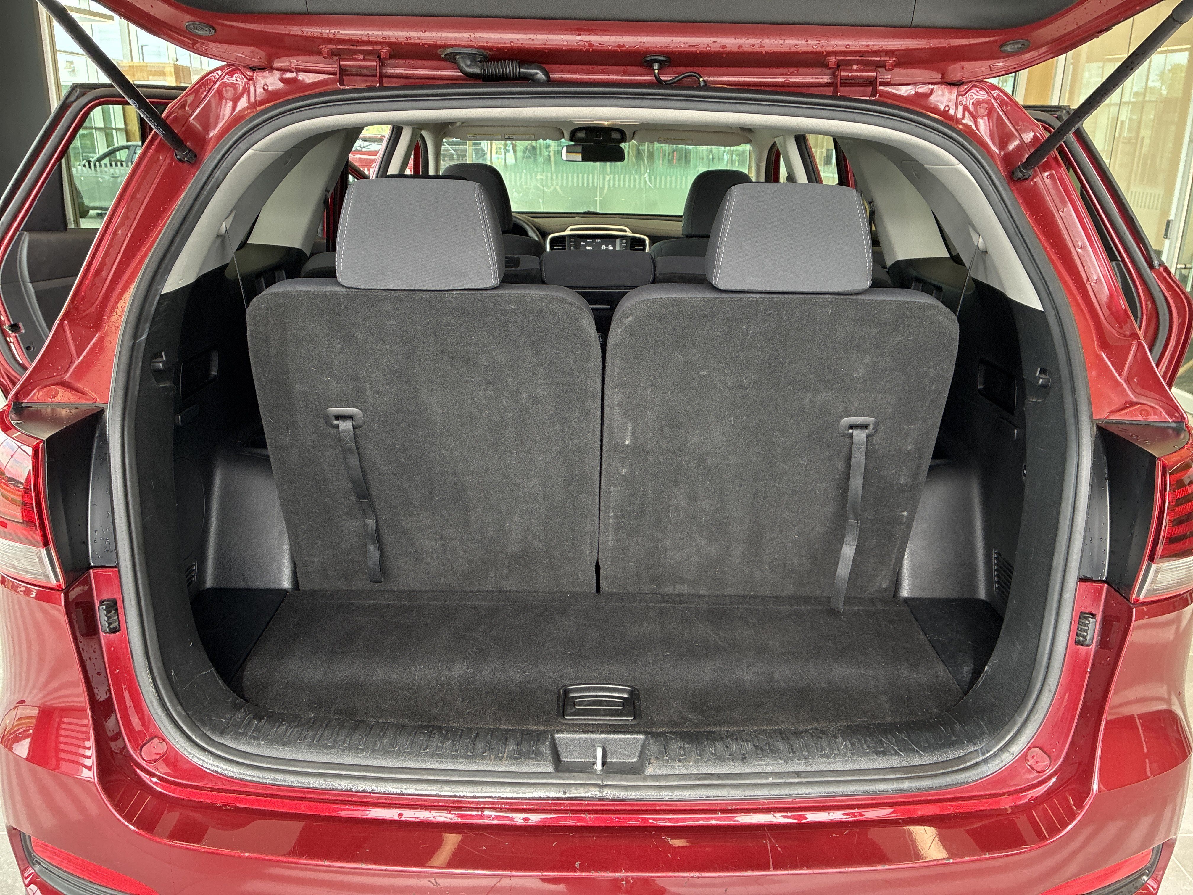 Used 2019 Kia Sorento AWD image 8