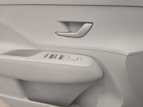 Used 2025 Hyundai Kona SEL AWD/4WD image 33