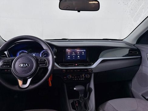 Certified 2021 Kia Niro LX image 21