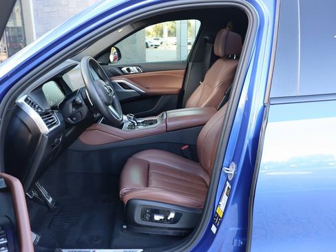 Used 2020 BMW X6 M50i image 32