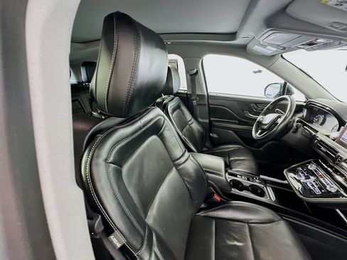 Used 2020 Lincoln Corsair AWD image 28