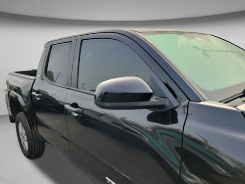 Used 2024 Toyota Tacoma SR5 w/ SR5 Upgrade Package image 21