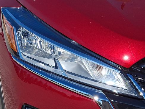 Used 2023 Nissan Kicks SV w/ Exterior Package FWD image 10
