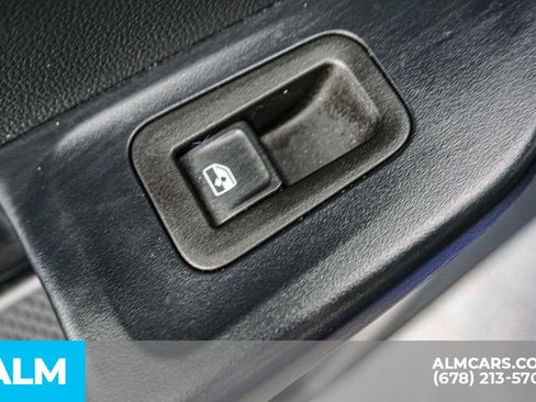 Used 2024 Volkswagen Taos SE image 52