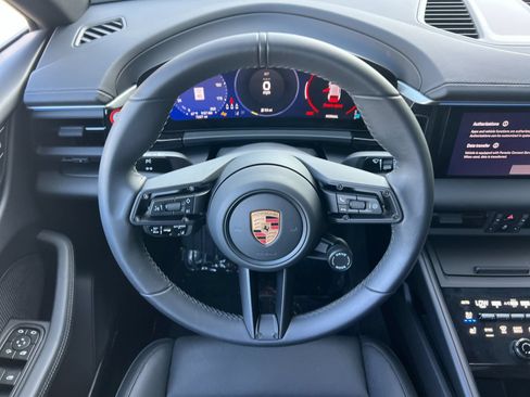 Certified 2025 Porsche Macan Electric RWD image 16