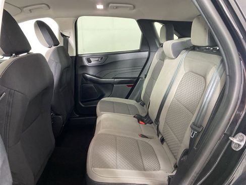 Used 2022 Ford Escape SE w/ Cold Weather Package image 16