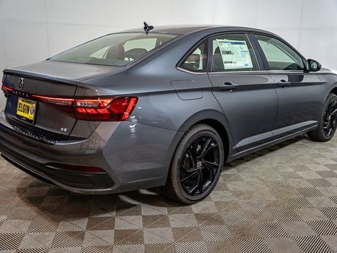 New 2025 Volkswagen Jetta SE image 28