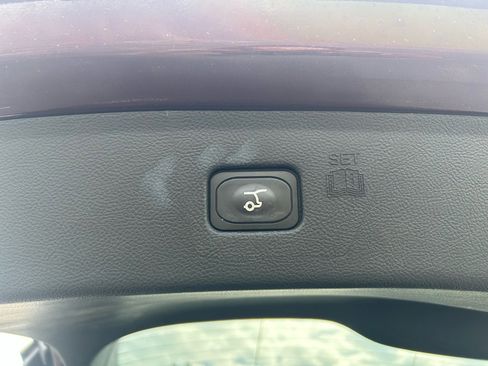 Used 2022 Ford Edge SEL w/ Convenience Package image 6