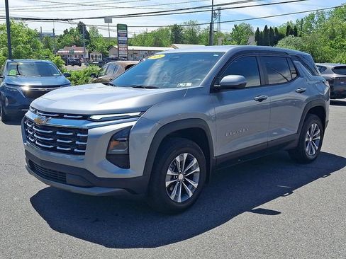 Used 2026 Chevrolet Equinox LT w/ Convenience Package II AWD/4WD image 3