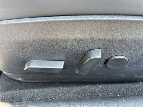 Used 2018 Tesla Model 3 Long Range image 12