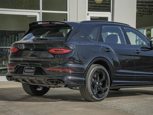 New 2025 Bentley Bentayga image 10