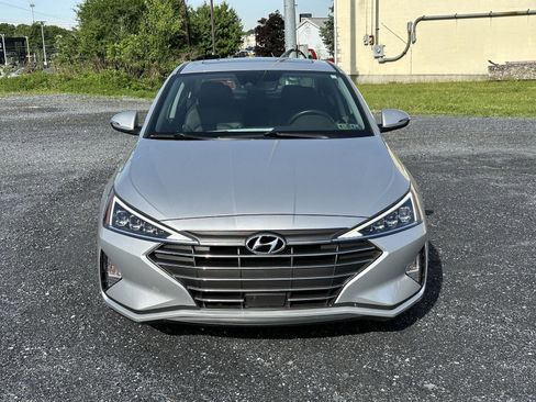Used 2020 Hyundai Elantra Limited w/ Ultimate Package 03 FWD image 3