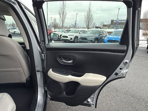 Used 2023 Honda HR-V LX image 21