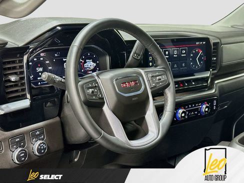 Used 2024 GMC Sierra 1500 Elevation AWD/4WD image 14