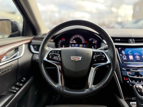 Used 2016 Cadillac XTS Luxury w/ Driver Awareness Package image 14