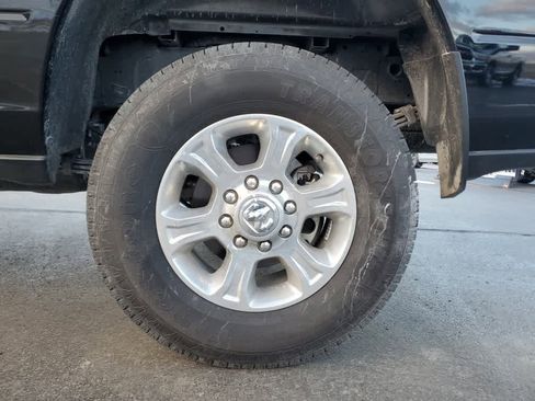 Used 2025 RAM 3500 Big Horn image 9