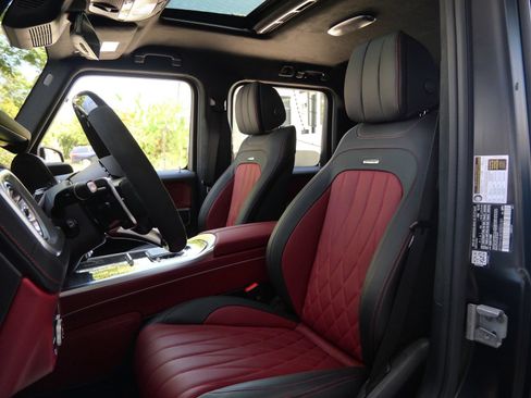 Used 2025 Mercedes-Benz G 63 AMG 4MATIC image 18