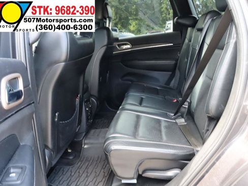 Used 2016 Jeep Grand Cherokee Limited w/ Luxury Group II AWD/4WD image 15